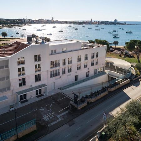 Humagum Sea View Apartment - Garden Palace Umago Exterior foto