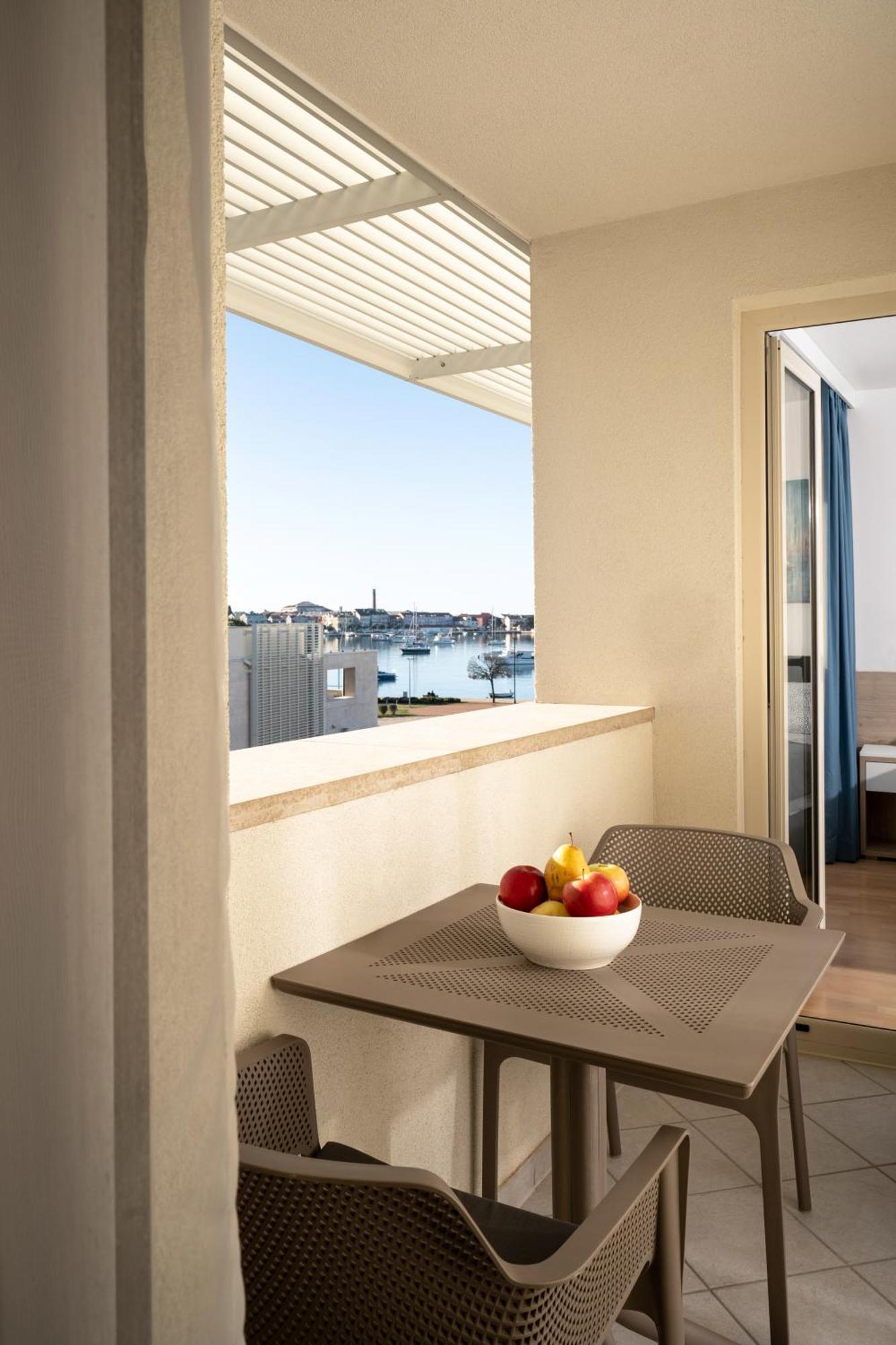 Humagum Sea View Apartment - Garden Palace Umago Exterior foto