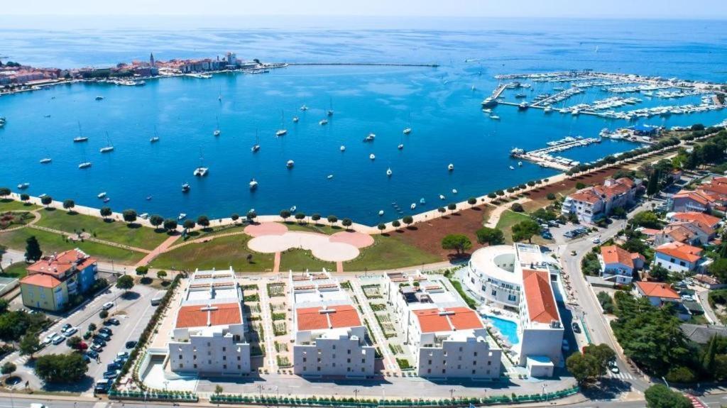 Humagum Sea View Apartment - Garden Palace Umago Exterior foto
